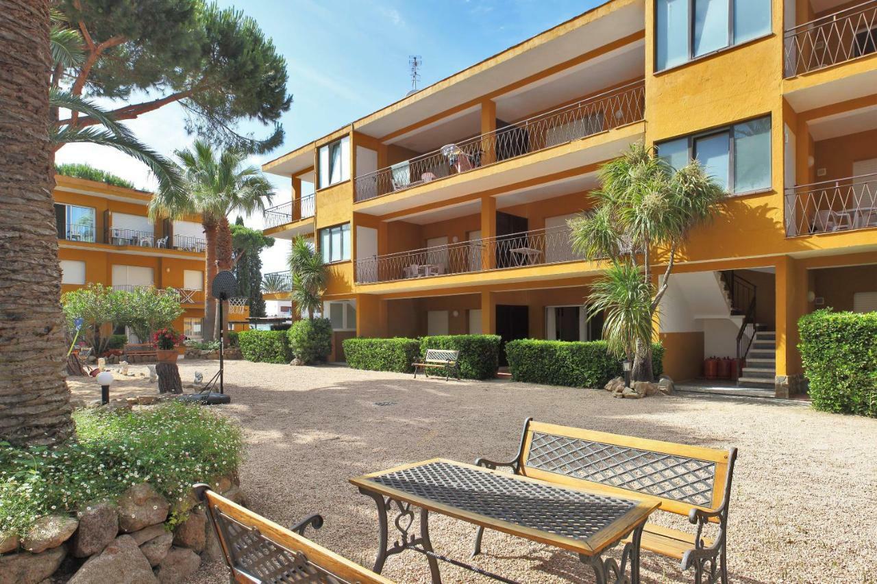 Apartamentos Les Palmeres Platja d'Aro Esterno foto